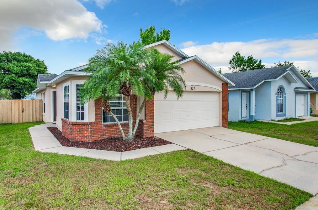 1327 Daniels Cove Dr, Winter Garden, FL 34787