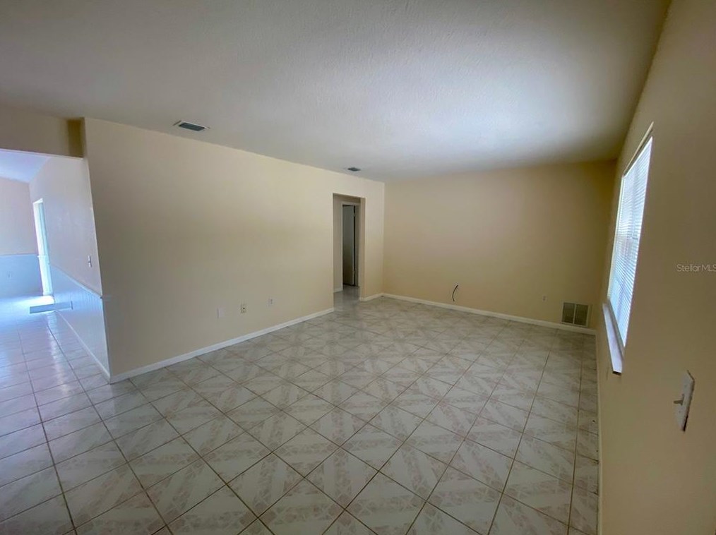 3071 E Windchime Circle, Apopka, FL 32703