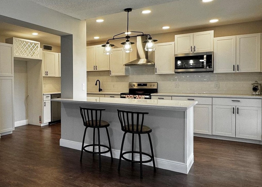 6015 Shenandoah Way, Orlando, FL 32807-4336