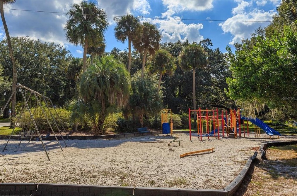 203 Sweet Gum Way, Longwood FL  32779-4923 exterior