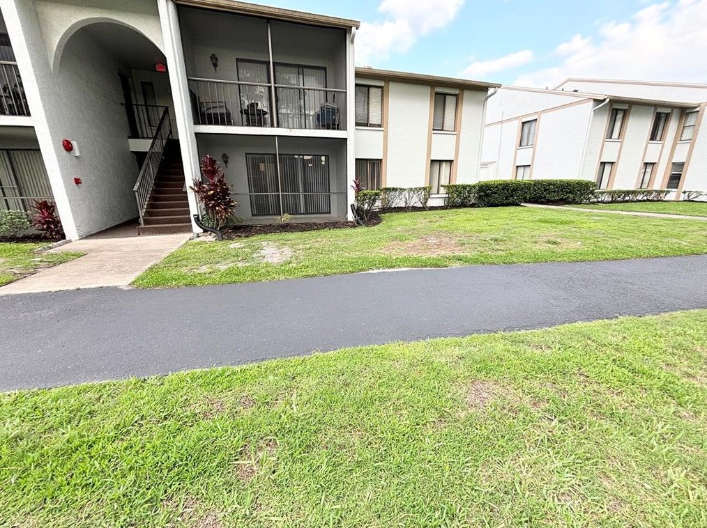 952 Courtyard Ln #51, Orlando, FL 32825