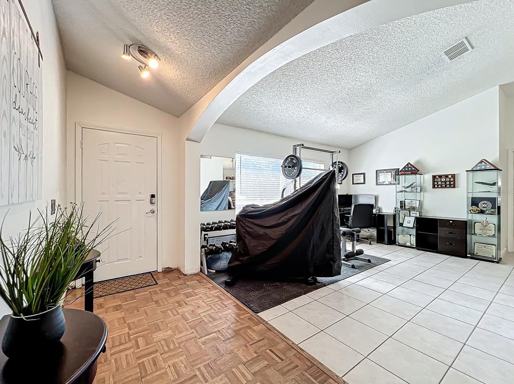 4818 Pierce Arrow Dr, Apopka FL 32712-6039 exterior