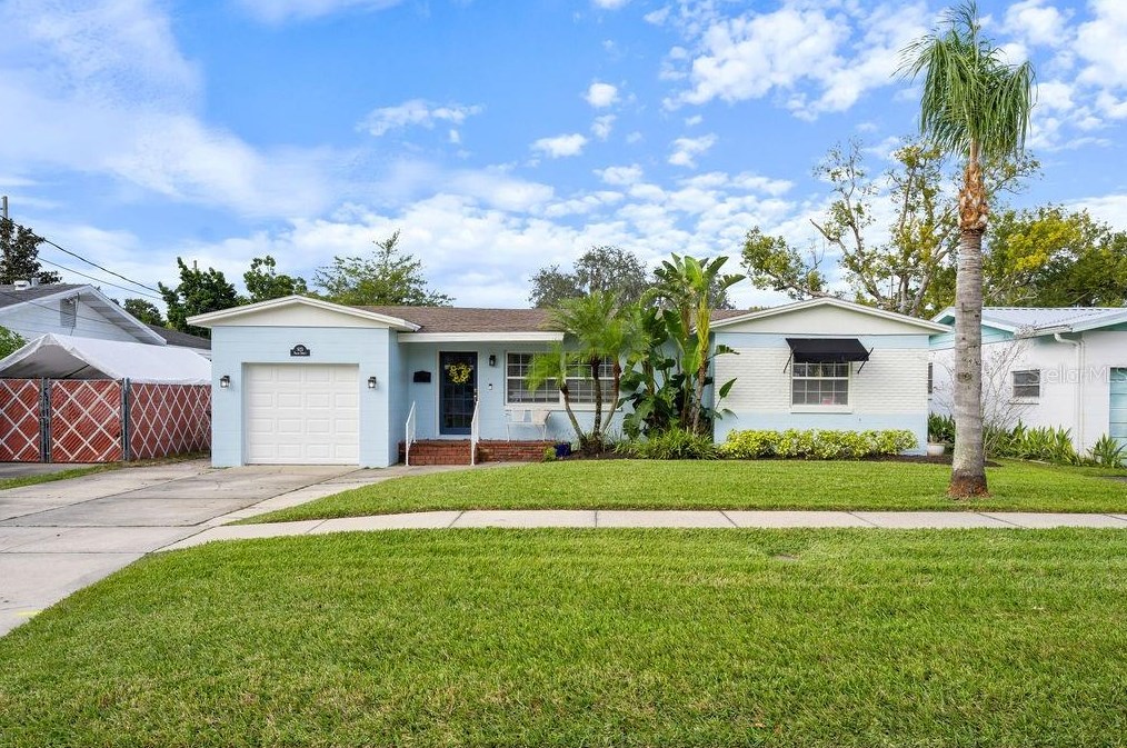 925 Vassar St, Orlando, FL 32804-4924