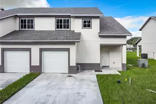 1716 Barton Towne Cir, Saint Cloud, FL 34769 - Photo 16