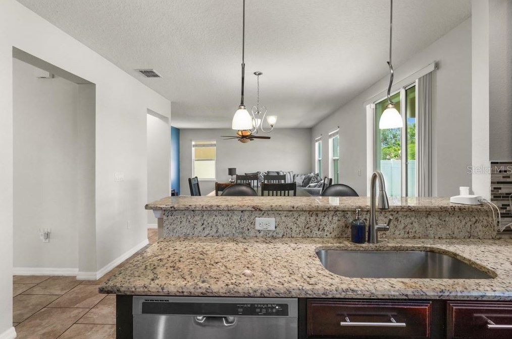 2000 Nations Way, Saint Cloud FL  34769-1821 exterior