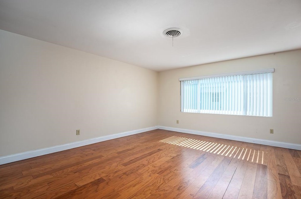 1326 New Hampshire St, Orlando FL  32804-5627 exterior