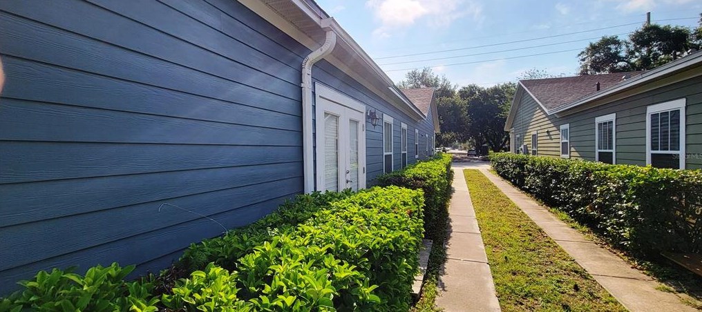 2122 Lucerne Ter, Orlando, FL 32806-3948