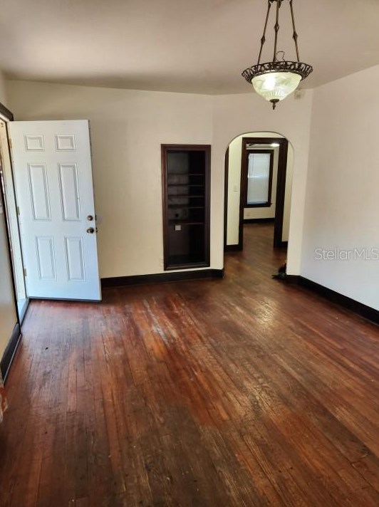 3527 1st Ave, Saint Petersburg, FL 33711-1303
