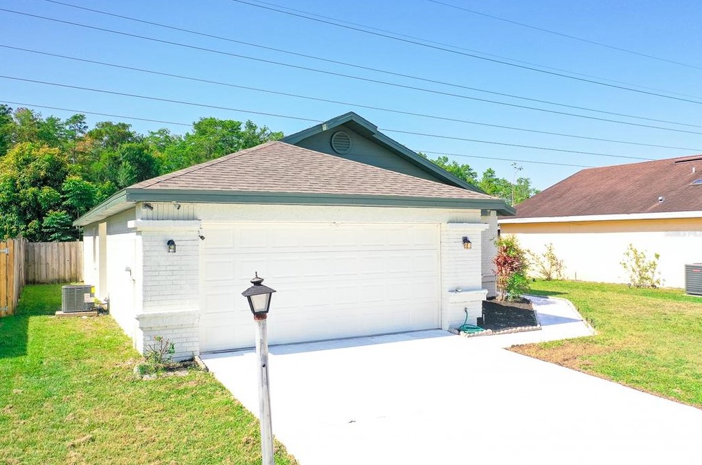 253 Chicago Woods Cir, Orlando, FL 32824-9365