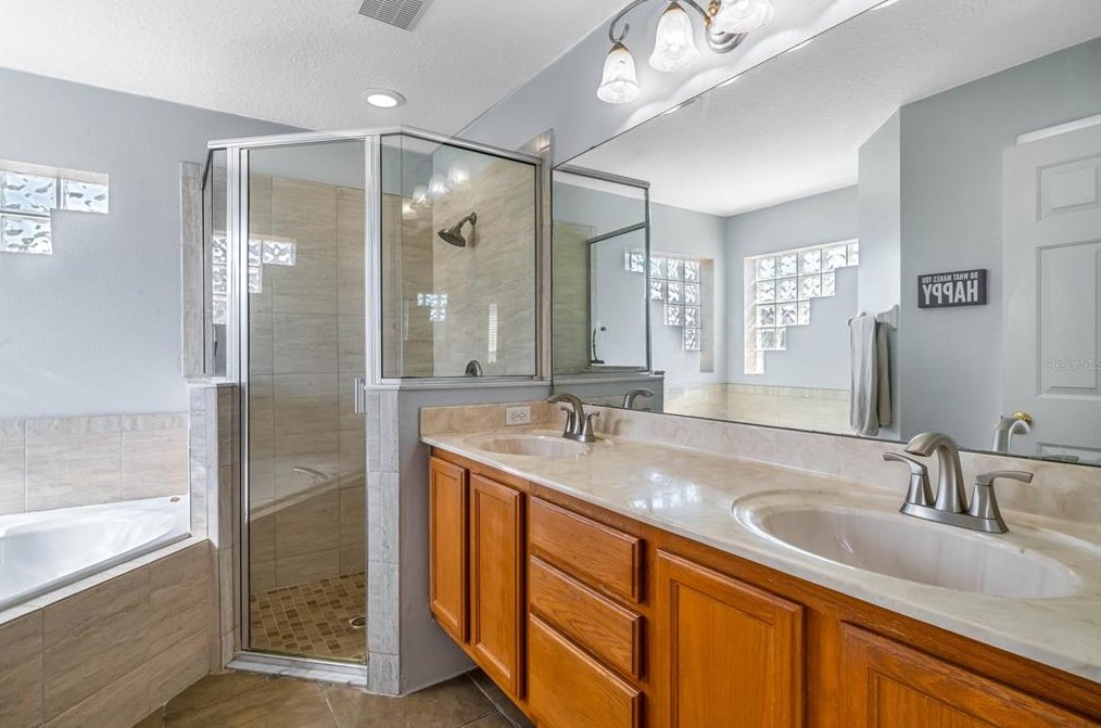 361 Sweetwater Spg St, De Bary FL  32713-4819 exterior