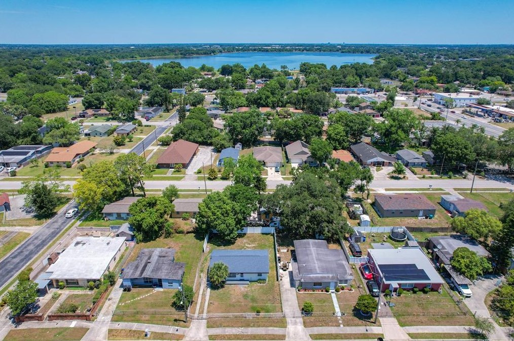 4077 Shellman St, Orlando, FL 32811-4674