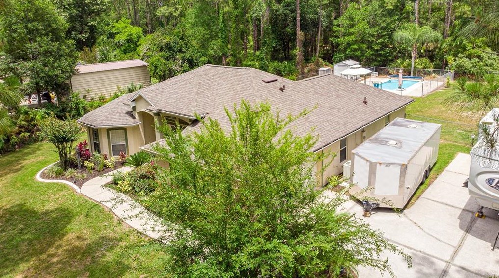 21 Sanctuary Ave, De Bary, FL 32713-4759