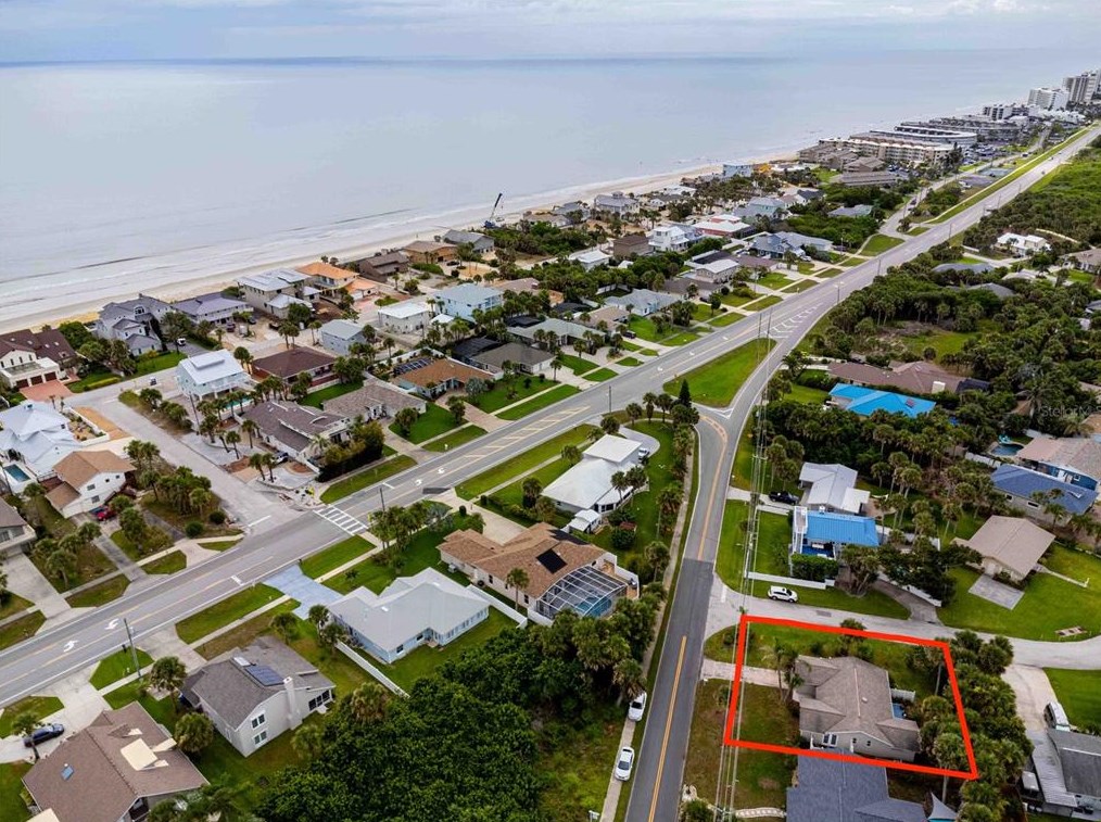 4658 Saxon Dr, New Smyrna FL  32169-4319 exterior