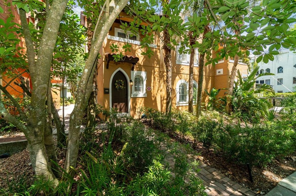 339 Cathcart Ave, Orlando, FL 32803-5630