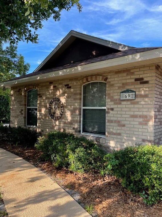 69 Sanctuary Ave, De Bary, FL 32713-4759