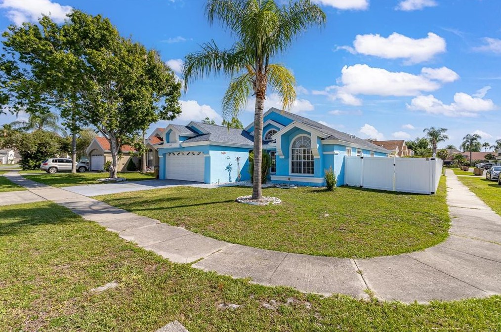 2419 Berkshire Ct, Kissimmee, FL 34746-5421