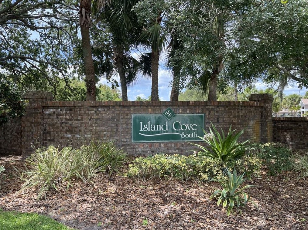14864 Laguna Beach Cir, Orlando, FL 32824-6253