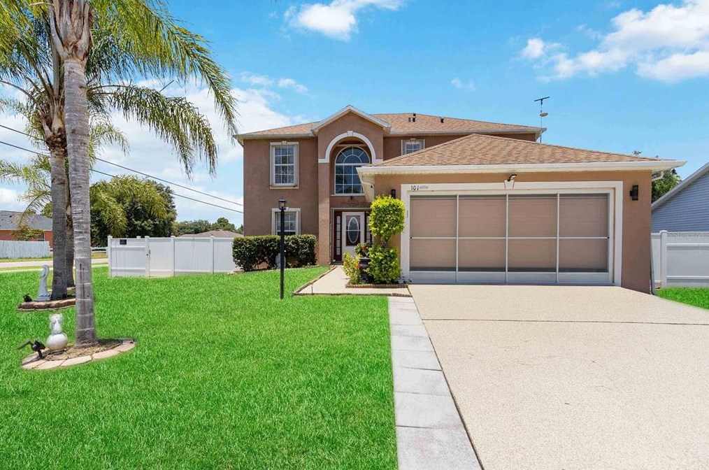 101 Nassau Pl, Kissimmee, FL 34758-2729
