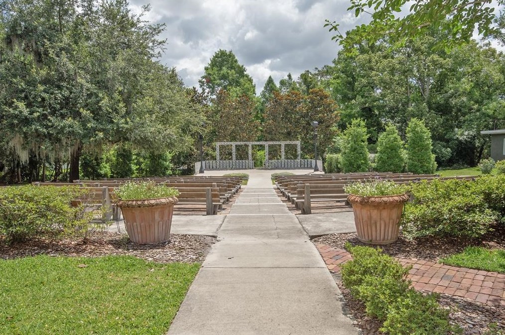 700 Melrose Ave, Winter Park FL  32789-5645 exterior