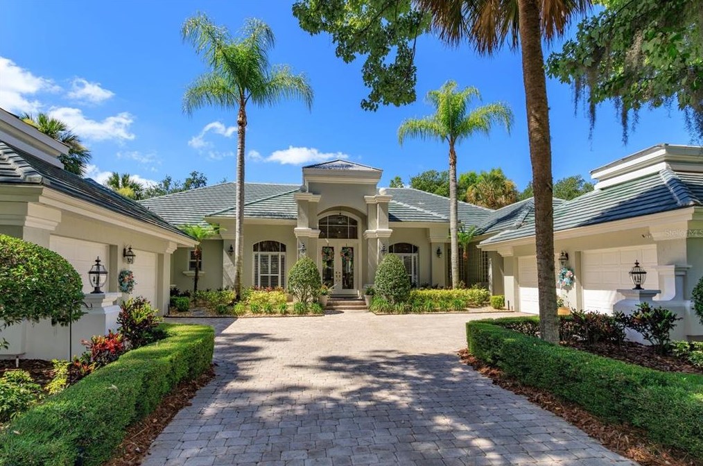 5267 Shoreline Cir, Sanford, FL 32771