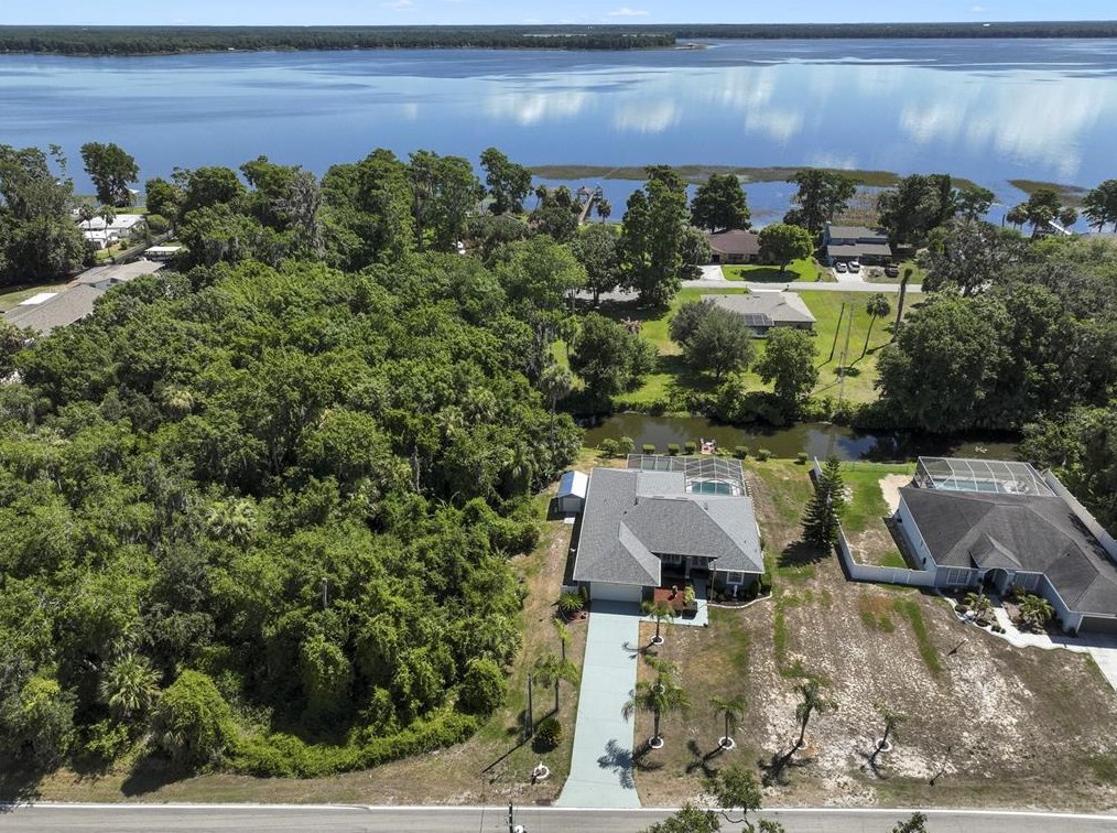 5180 Timberlane Rd, Lake Wales, FL 33898-8957