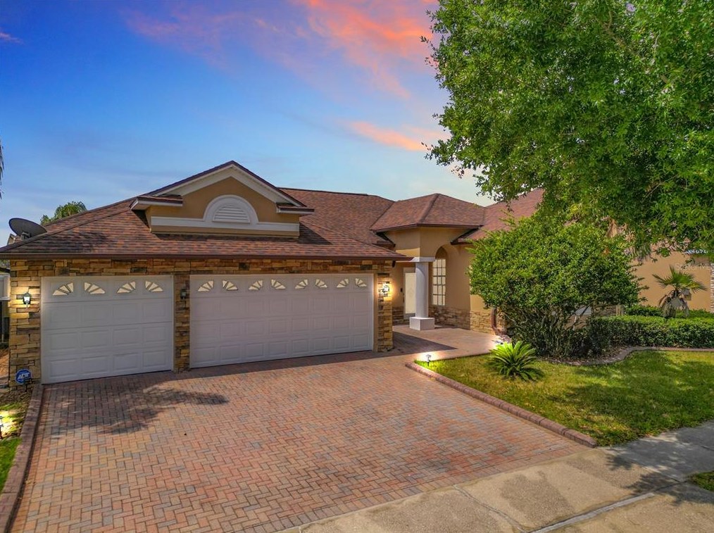 13707 Hawk Lake Dr, Orlando, FL 32837-8084