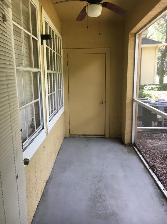 2572 Robert Trent Jones Dr, Orlando FL  32835-6294 exterior