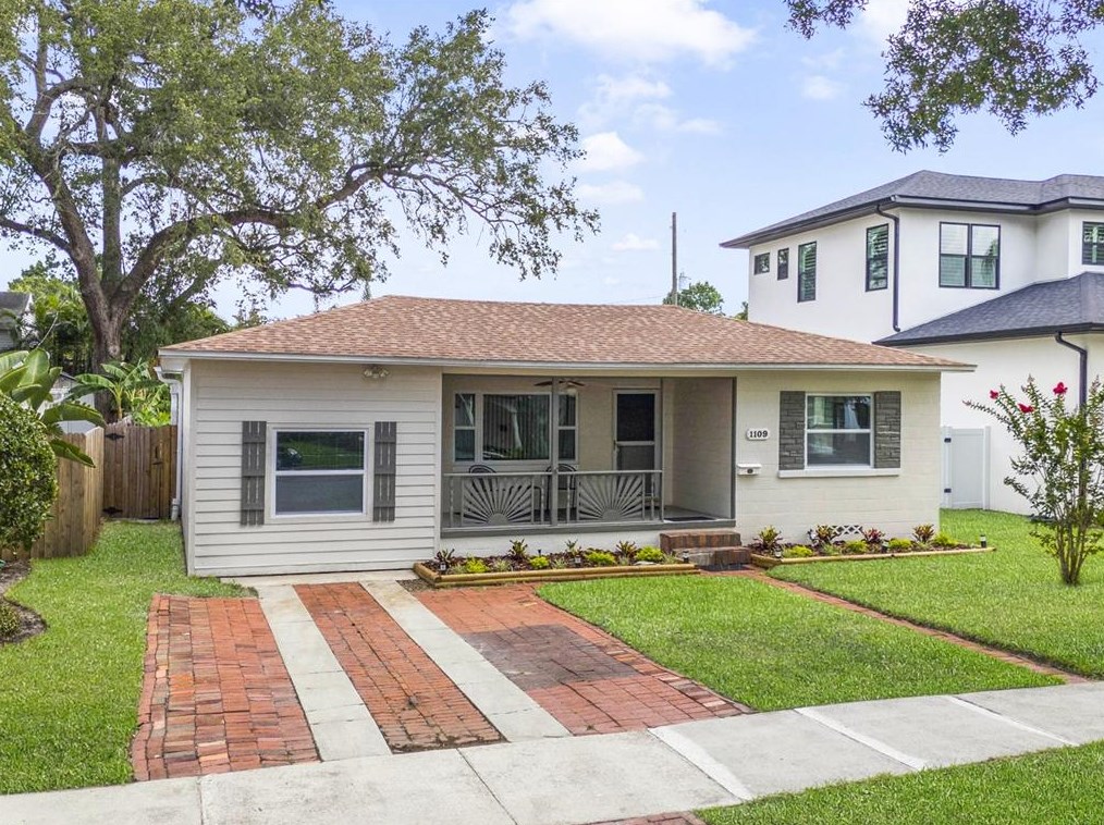1109 Yates St, Orlando, FL 32804-5716