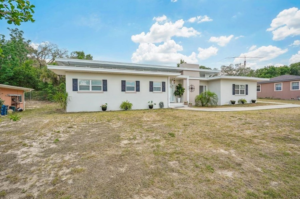 932 Campbell Ave, Lake Wales, FL 33853