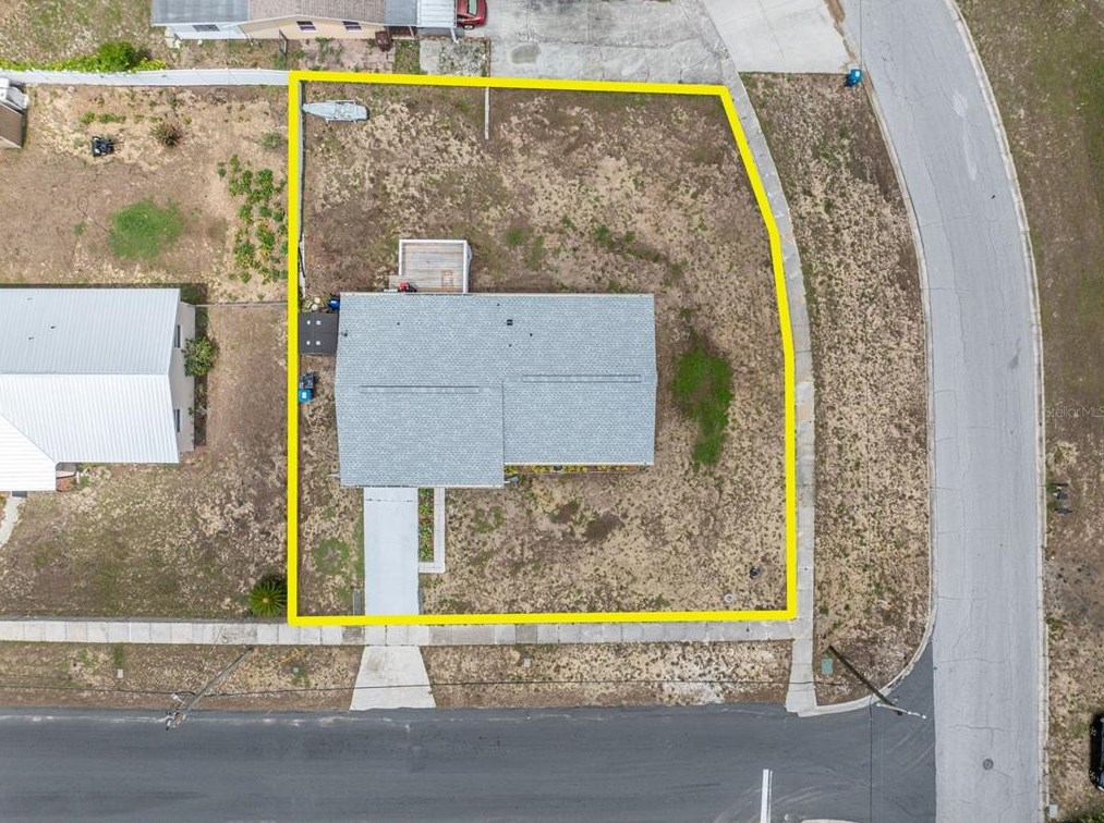 12 Chipola Ave, Davenport, FL 33837