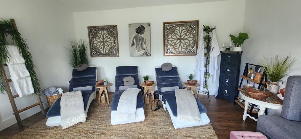 802 Pne Tree Ct, Deland FL  32724-2920 exterior