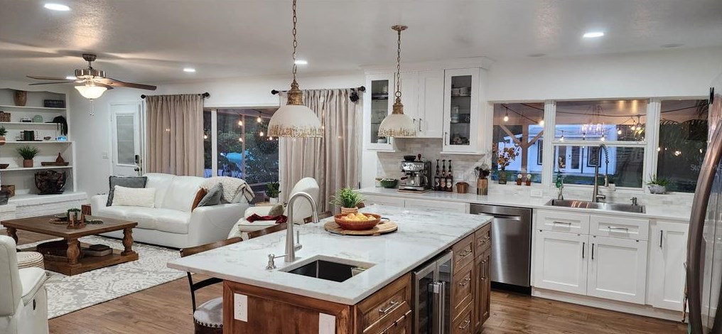 802 Pne Tree Ct, Deland FL  32724-2920 exterior