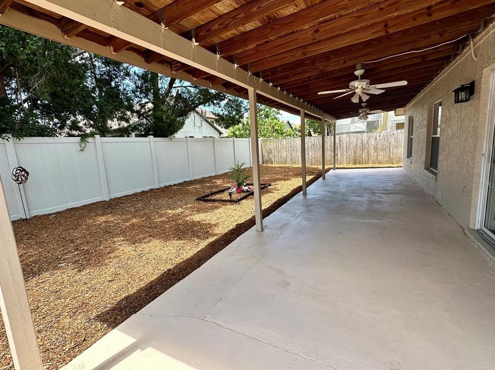 933 Islander Ave, Orlando FL  32825-8130 exterior