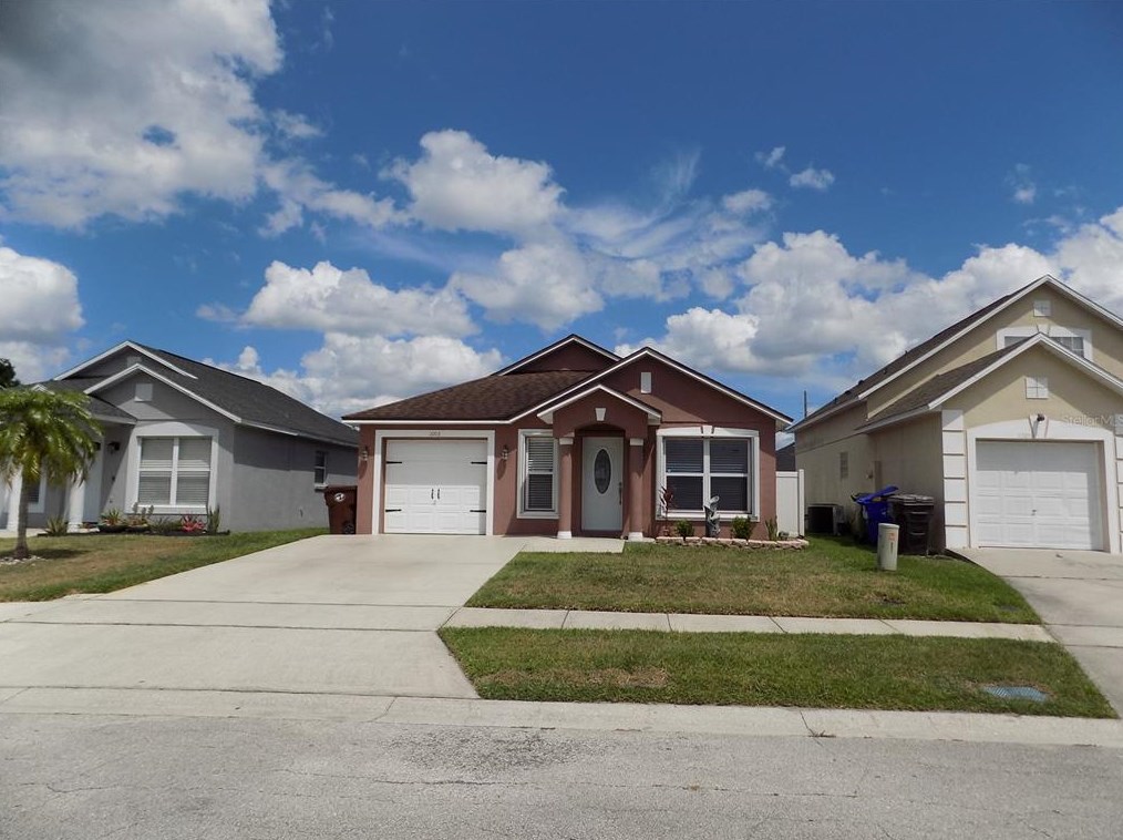 2203 Guadalupe St, Kissimmee, FL 34743-3368