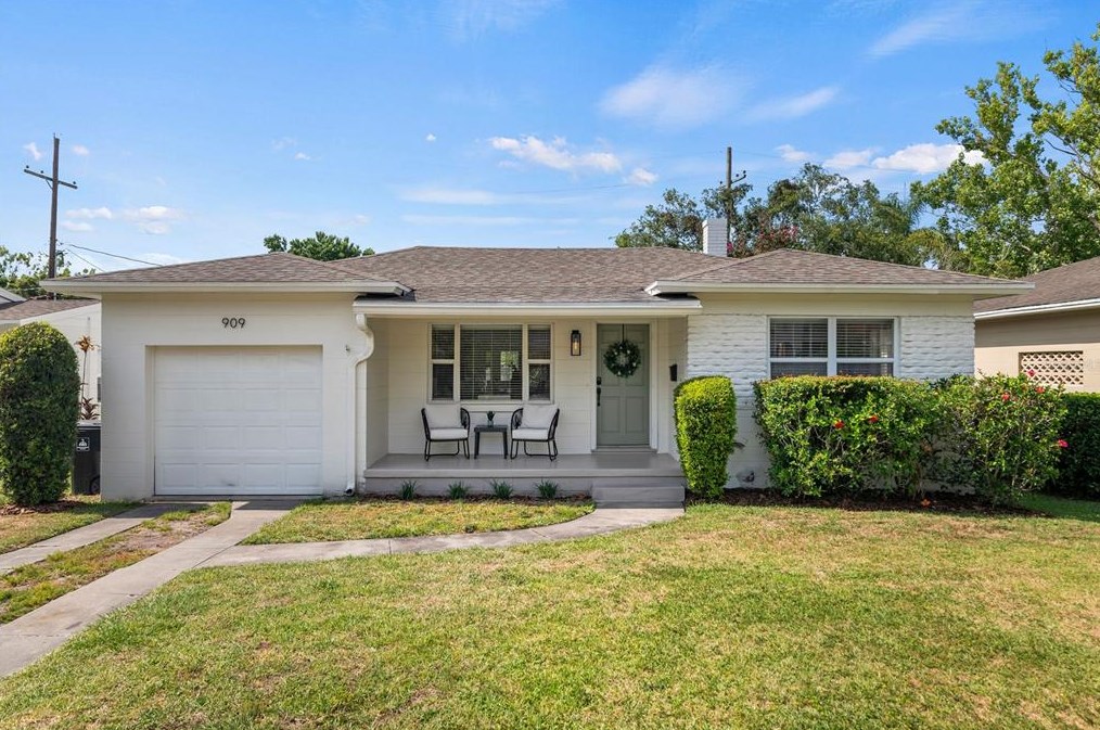 909 Stetson St, Orlando, FL 32804-5768