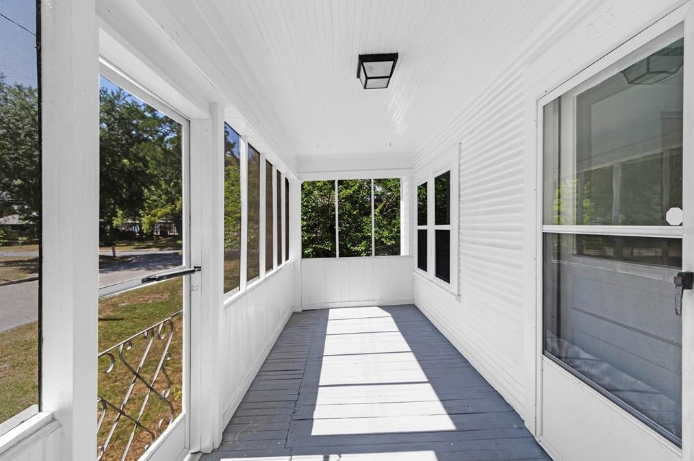 205 3 St, Winter Garden FL  34787-3609 exterior