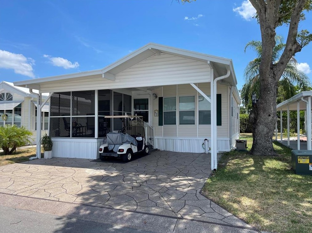 123 Pansy St, Davenport, FL 33837