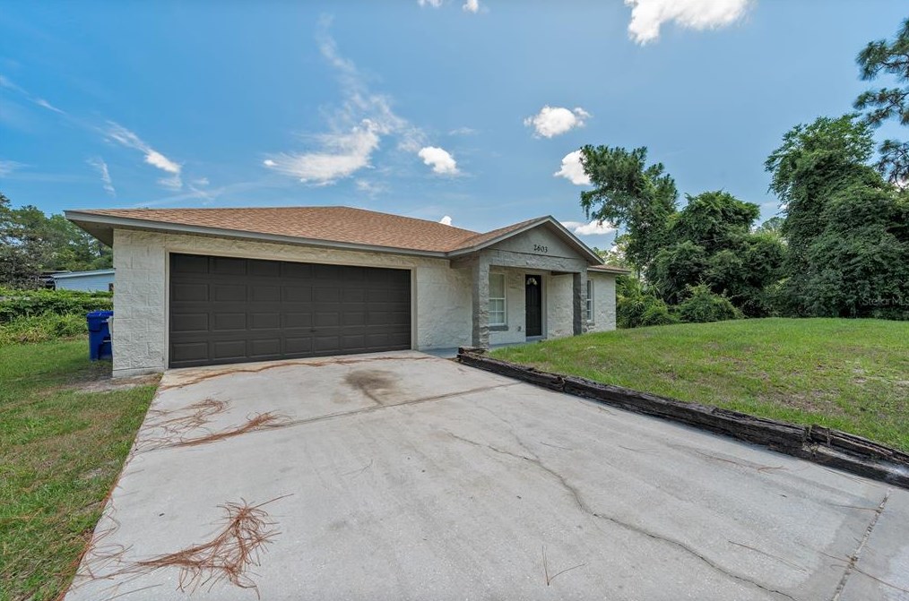 2603 Park Lake Dr, Deland, FL 32724