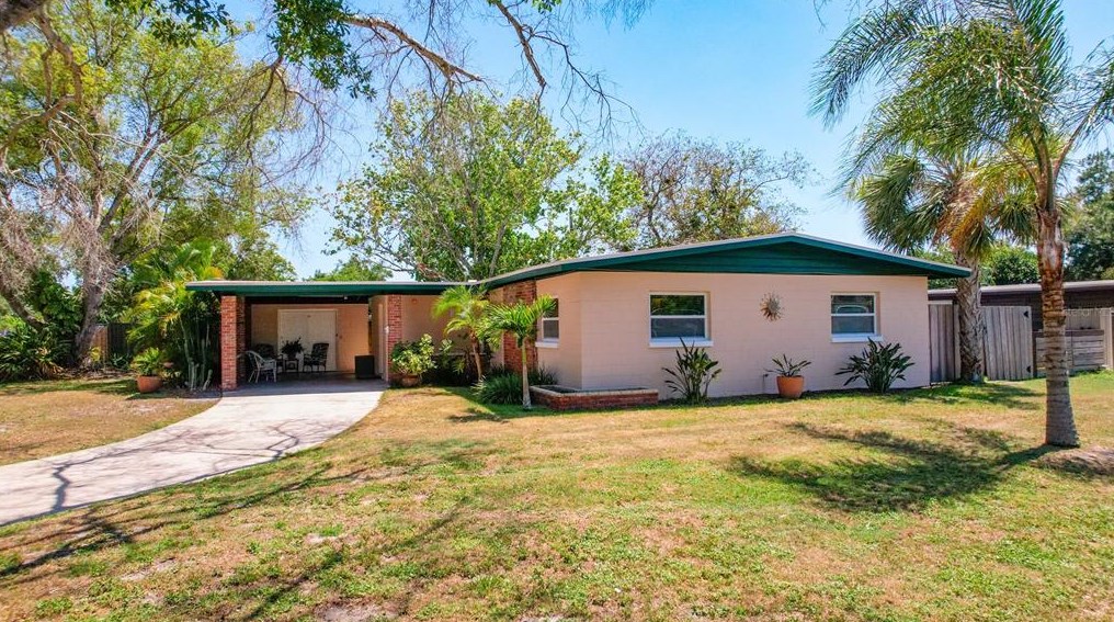 5330 Kingswood Dr, Orlando, FL 32810-5461