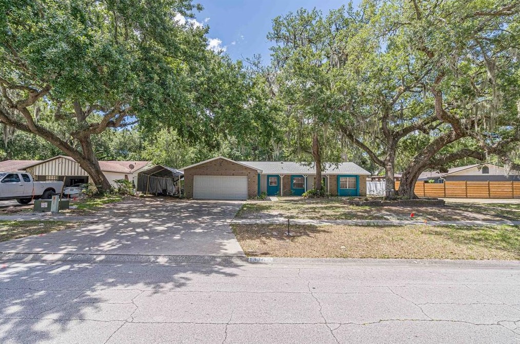 1326 Sweetwood Blvd, Kissimmee, FL 34744-2642
