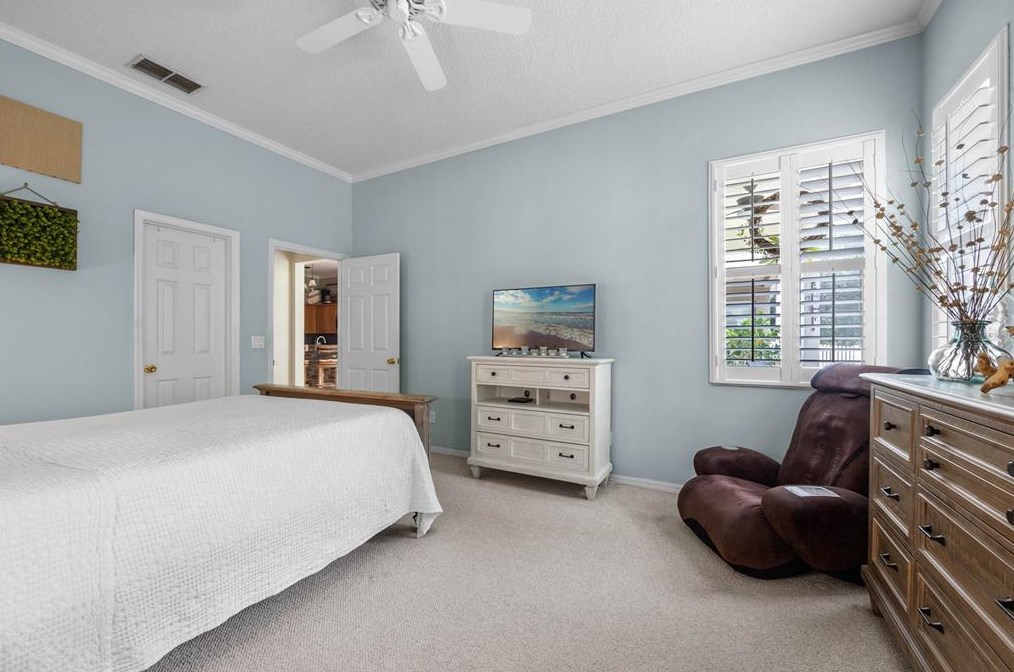 12618 Enclave Dr, Orlando FL 32837-6200 exterior