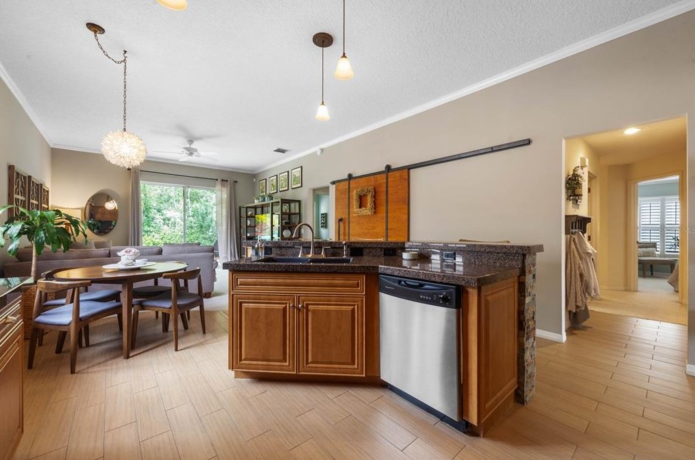 12618 Enclave Dr, Orlando FL 32837-6200 exterior