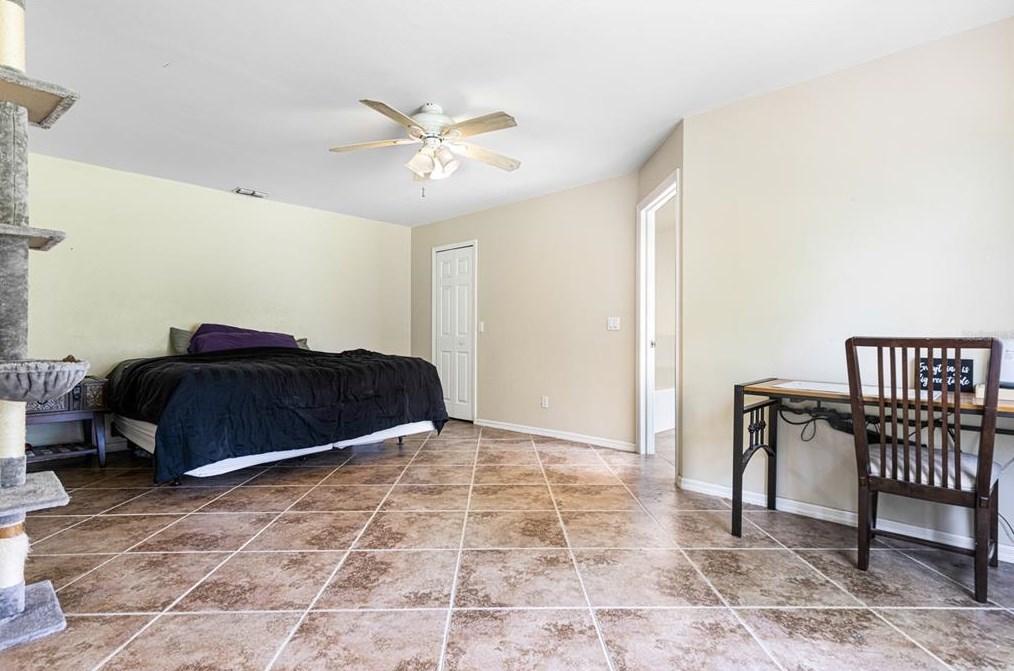 512 Prospect Ave, Lehigh Acres FL 33972-7921 exterior