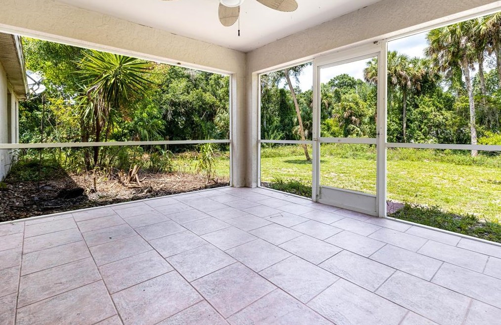 512 Prospect Ave, Lehigh Acres FL 33972-7921 exterior