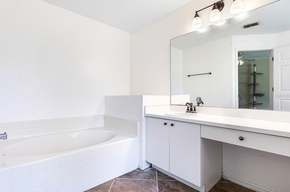 512 Prospect Ave, Lehigh Acres FL 33972-7921 exterior