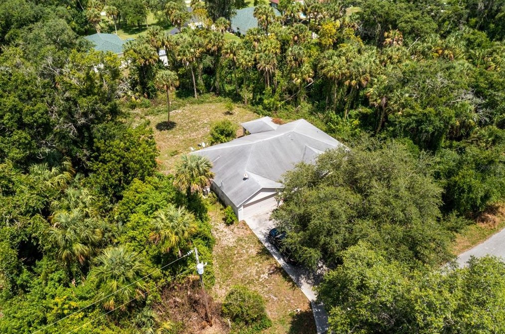 512 Prospect Ave, Lehigh Acres FL 33972-7921 exterior