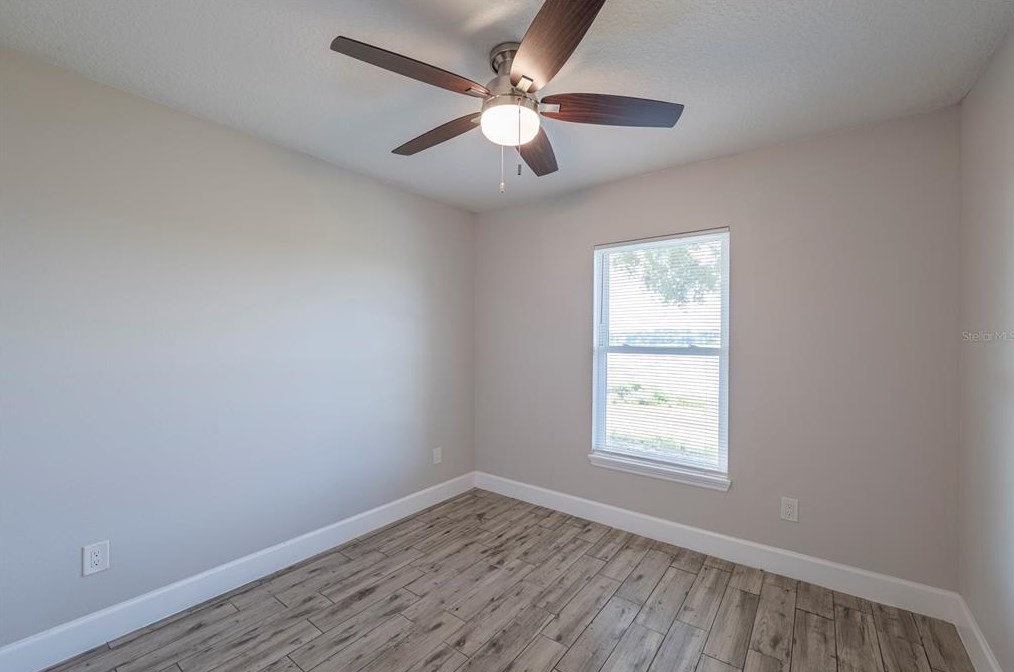 7526 Country Run Pkwy, Orlando FL  32818-8279 exterior