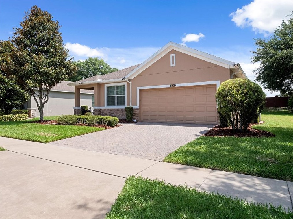 2242 Pickford Cir, Apopka, FL 32703