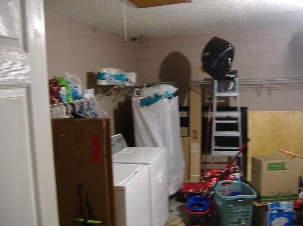 846 Bella Vis Way, Orlando FL  32825-6385 exterior