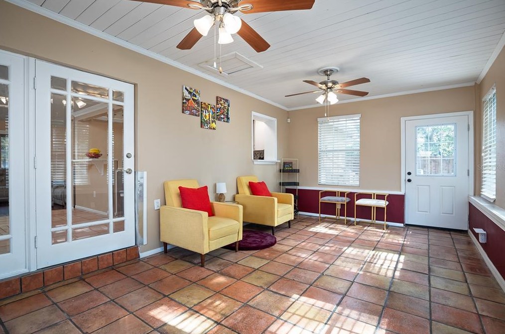 2072 Houndslake Dr, Winter Park FL  32792-6033 exterior